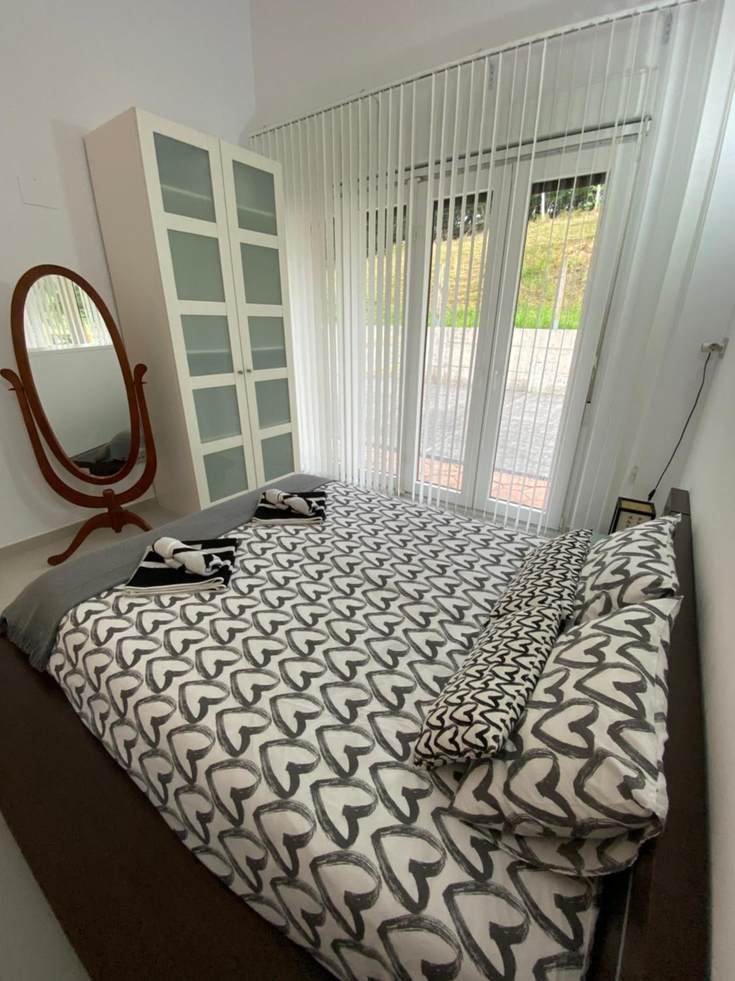Apartment Caserio Ea Ea